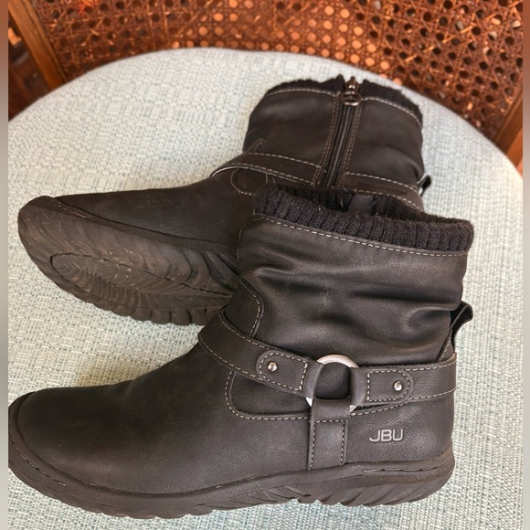 JBU Black Faux Fur/Fleece lined water resistant boots EUC - Picture 2 of 7